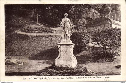 CPA Bolbec Le Jardin Public Statue de Diane Chasseresse
