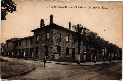 CPA Bonneuil-sur-Marne - Les Ecoles (275061)