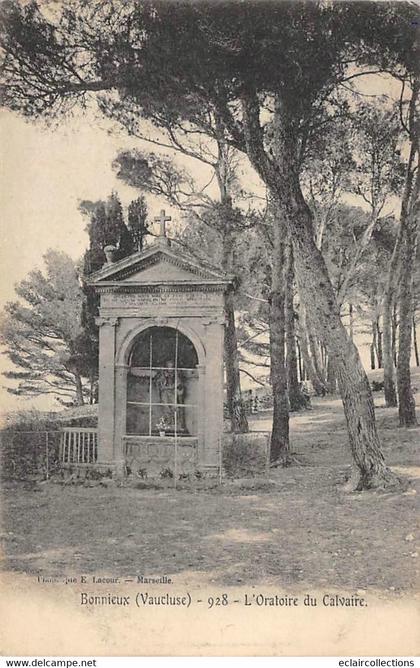 Bonnieux         84           L'Oratoire du Calvaire     (voir scan)