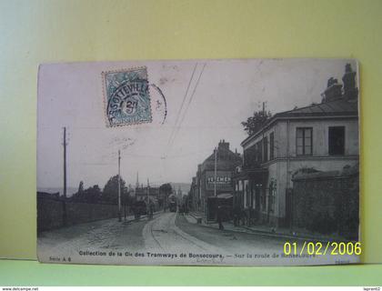 BONSECOURS (SEINE MARITIME) SUR LA ROUTE DE BONSECOURS.