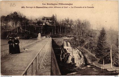 CPA Barrage de Bosmeleac entre Allineuc et Uzel (381624)