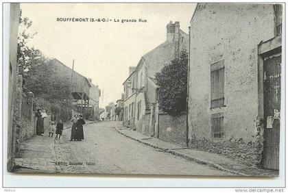 BOUFFEMONT   -   La Grande Rue.