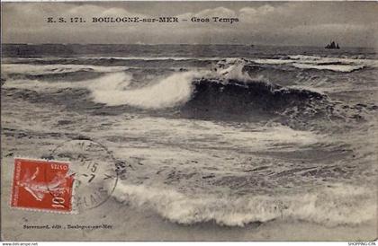 62 - Boulogne-sur-Mer - Gros temps - La mer - Voyagé - Dos divisé