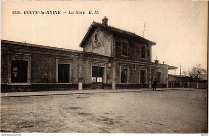CPA BOURG-la-REINE La Gare (412771)