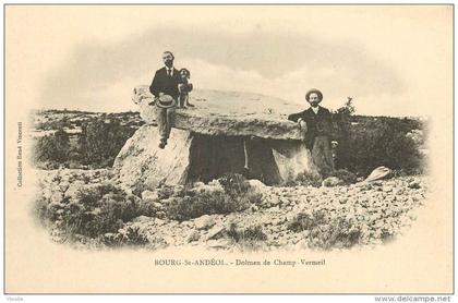 : réf : G-13-2243 : Bourg Saint Andéol  le dolmen ( archéologie, mégalithe)