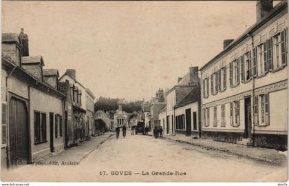 CPA BOVES - La Grande-Rue (121032)