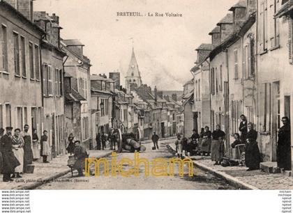 C P A  60  -   BRETEUIL  -  la rue voltaire