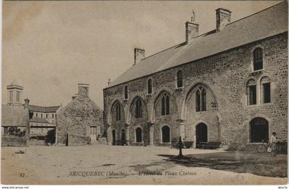 CPA BRICQUEBEC - L'Hotel du Vieux Chateau (149214)