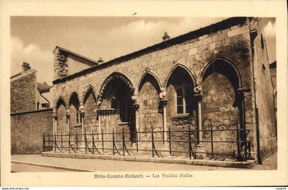 CPA Brie Comte Robert Les Vieilles Halles