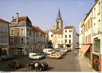 CPSM Brie Comte Robert (Seine et Marne) Place du Marche