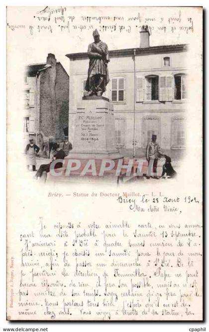 CPA Briey Statue du Docteur Maillot