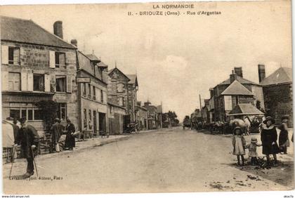 CPA Briouze (Orne) - Rue d'Argentan (250051)