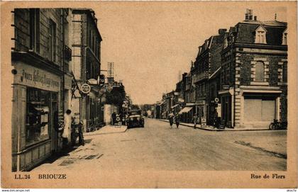 CPA BRIOUZE - Rue de FLERS (356681)