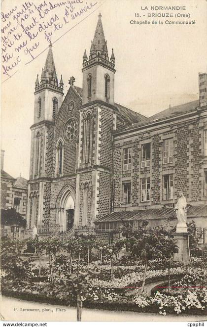 CPA La Normandie Briouze Orne Chapelle de la Communaute