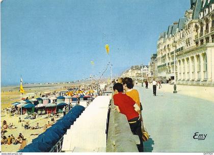 CPA CABOURG -boulevard des anglais, grand hôtel 1972