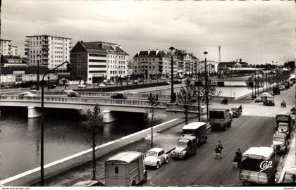 CPA Caen Les Quais