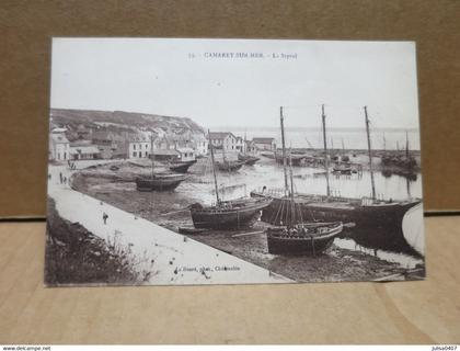 CAMARET SUR MER (29) Le Styvel marée basse bateaux