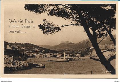 CASSIS sur Mer - L'Entrée du Port
