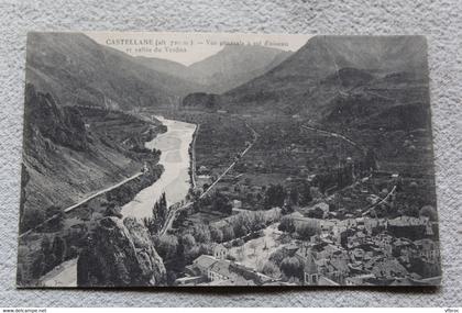 Castellane, vue générale à vol d'oiseau, Alpes de Haute Provence 04