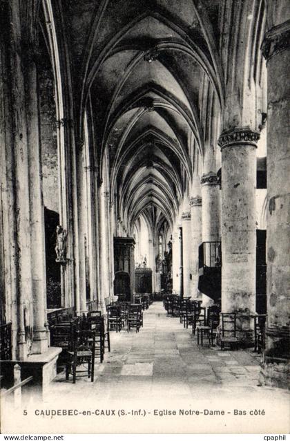CPA Caudebec en Caux Eglise Notre Dame Bas Cote