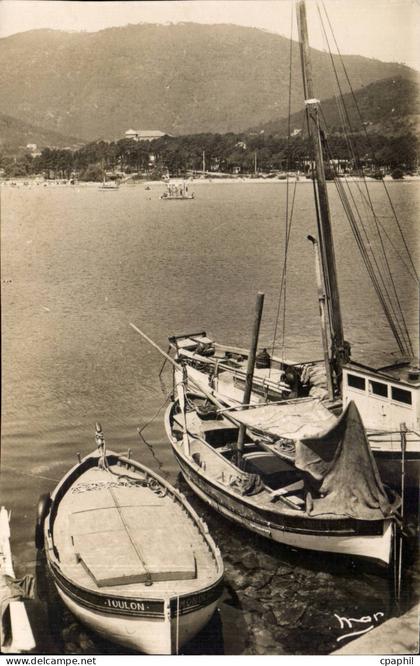 CPM Cavalaire sur mer Un coin du port