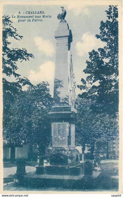 CPA Challans Le Monument aux Morts pour la Patrie Coq Militaria