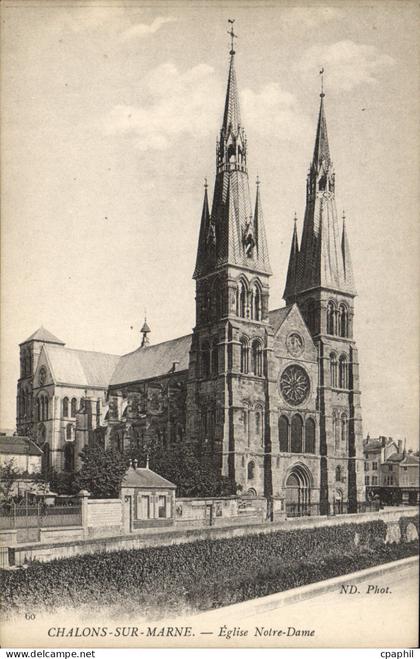 CPA Chalons Sur Marne Eglise Notre Dame