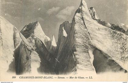CPA 109 chamonix mont blanc seracs mer de glace