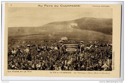 cpa Vin de Champagne Pressurage au vendangeoir Ste Helène n°9 AU PAYS DU CHAMPAGNE vigne et vin -em choque