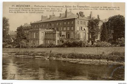 Charleville-Mézières. Préfecture.