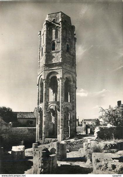 CPM Charroux Vienne Ancienne Abbaye Tour de la Croisee du Transept xi siecle