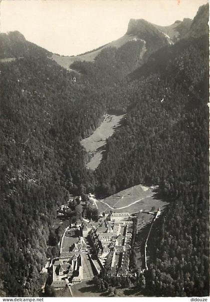38 - La Grande Chartreuse - Monastère de la Grande Chartreuse - Vue aérienne - Carte dentelée - CPSM grand format - Voir