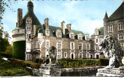 CPA Bonnes Le Chateau de Touffou entre Chatellerault et Chauvigny Lion