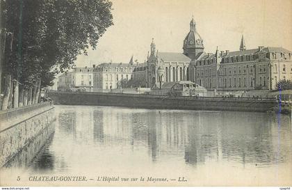 CPA Chateau Gontier L'Hopital vue sur la Mayenne