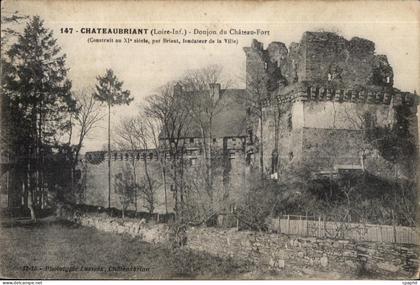 Chateaubriant - Donjon du Chateau Fort - CPA