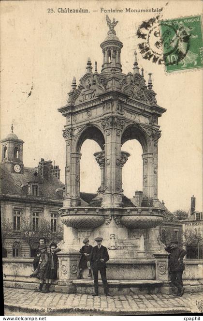 CPA Chateaudun Fontaine Monumentale