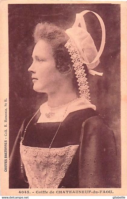 29 -  Châteauneuf du Faou - coiffe de Châteauneuf du Faou