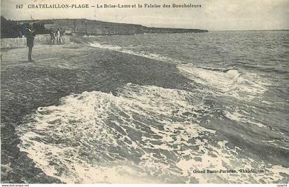 CPA Chatelaillon Plage Le Brise Lame et la Falaise des Boucholeurs
