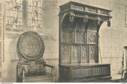 CPA Chatelaudren Chapelle ND du Tertre Banquette Gothique et Fauteuil en Chene sculpte