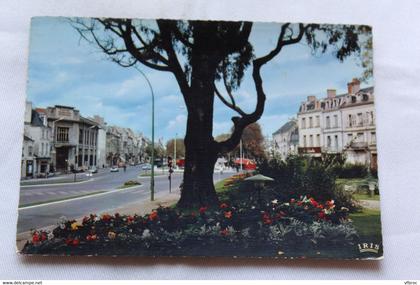 Cpm 155, Chatellerault, le nouveau boulevard, Vienne 86