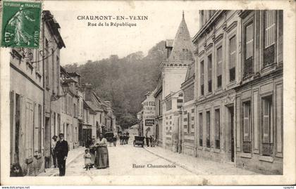 CPA Chaumont En Vexin Rue de la Republique