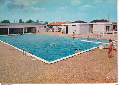 CHEMILLE(PISCINE)