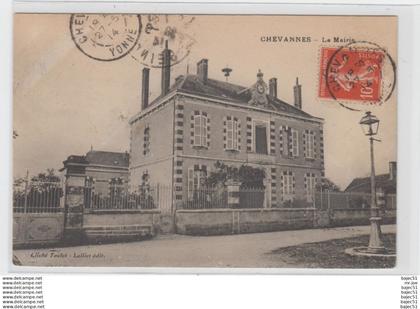 1 cpa Chevannes "la mairie"