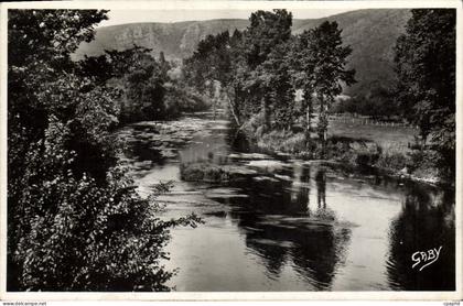 CPA Clecy Calvados les rives du Vey