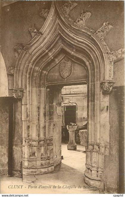 CPA Cluny Porte d'Entree de la Chapelle