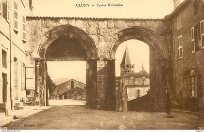 CPA Cluny portes abbatiales