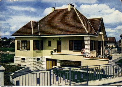 CPSM Combs la Ville (S et M) Lotissement Beaux Soleil Maison de la Famille Coudert