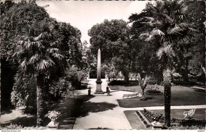 CPA Coutances Le Jardin Public