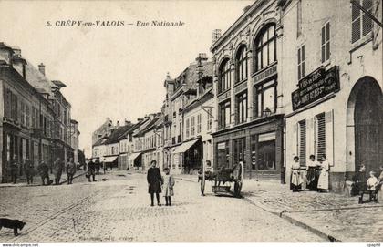 Crepy en Valois CPA Rue nationale