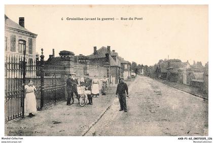 AXBP1-0064-62 - CROISILLES - Rue du pont